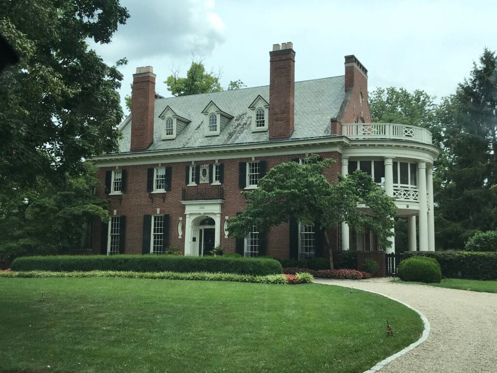 Humphrey-McMeekin House Marker. (Photographed by Duane and Tracy Marsteller, July 24, 2022)